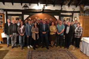 Bei guter Stimmung stellten sich die gewählten VG- Ratskandidaten zum „Familienfoto" auf